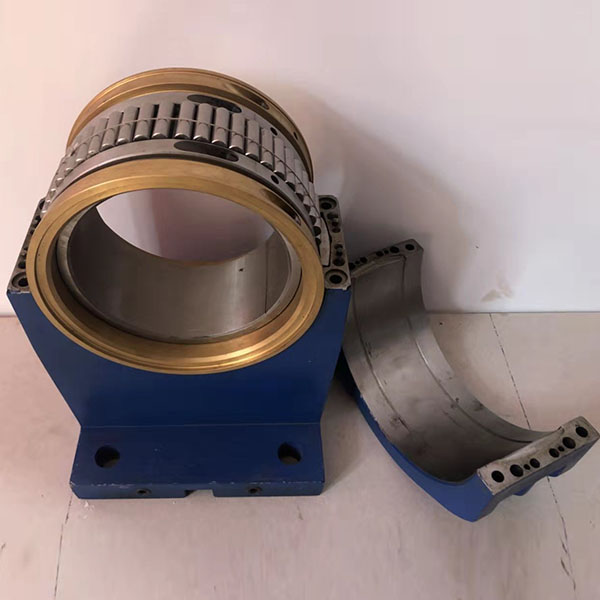 Water cooled split bearing